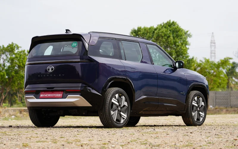 Sierra EV-Exterior-32