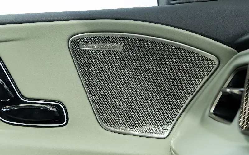 XEV 9S-Interior-30