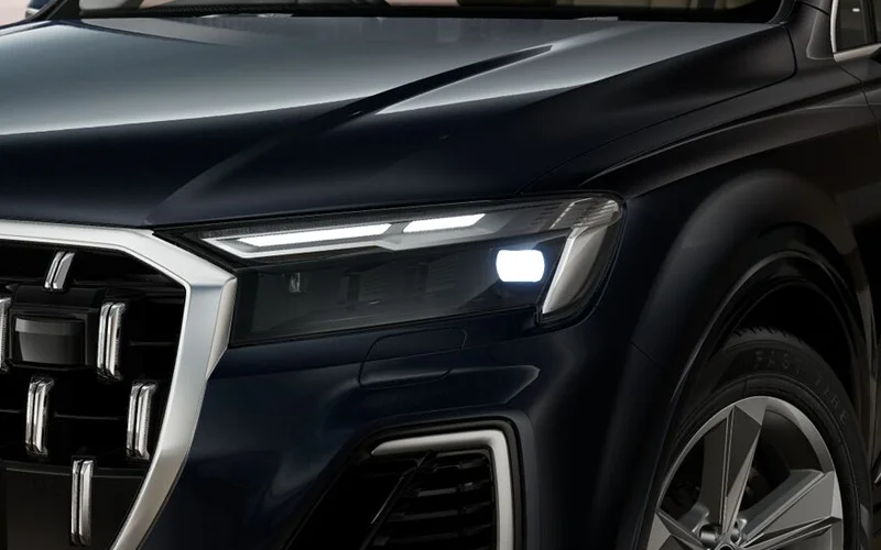 Q7-Exterior-24