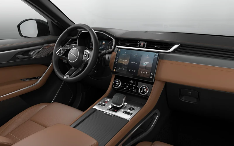 F-Pace-Interior-90