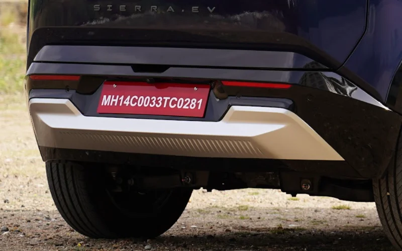 Sierra EV-Exterior-23