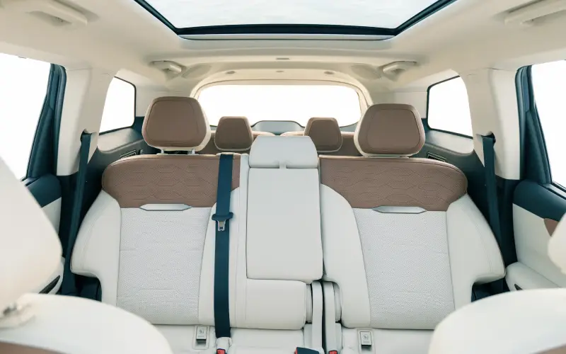 XUV 7XO-Interior-53
