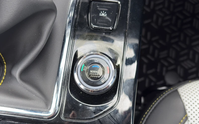 Kiger-Interior-46