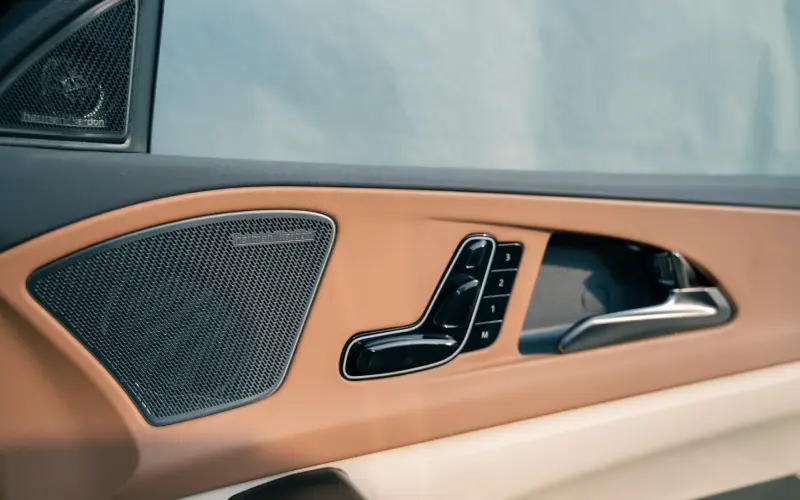 XUV 7XO-Interior-21