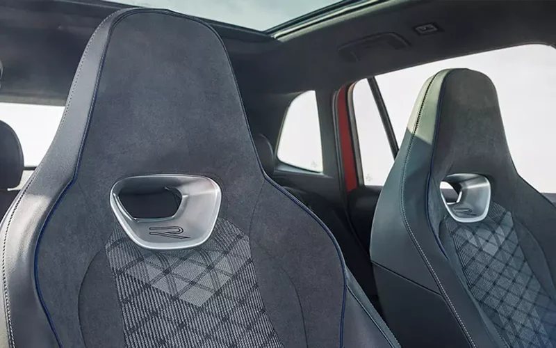Tiguan R Line-Interior-100