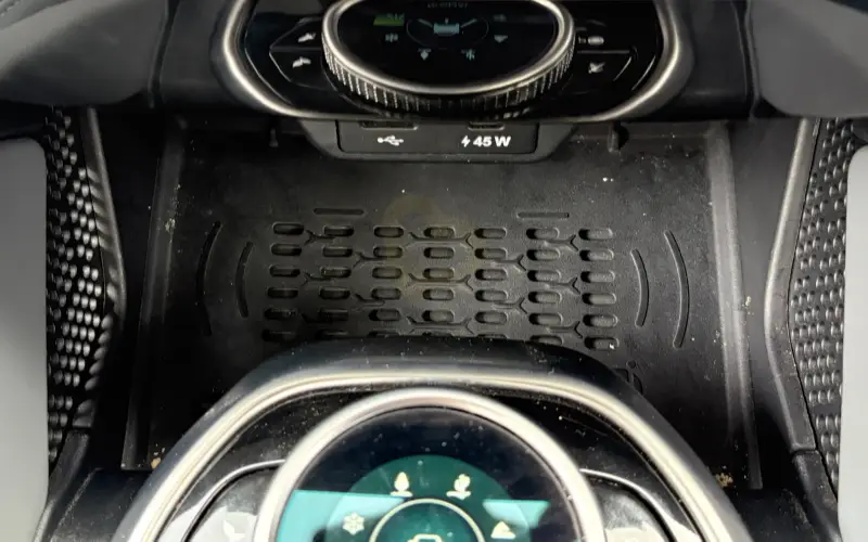 Harrier EV-Interior-100