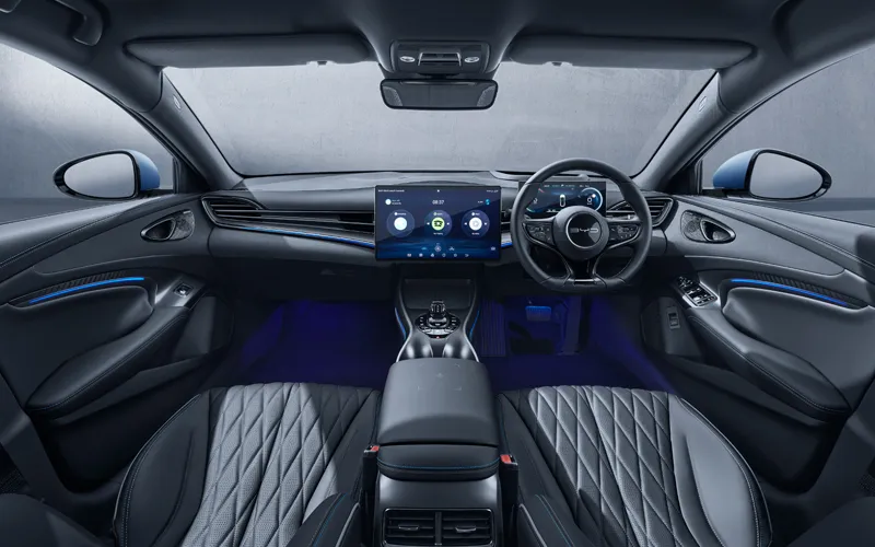 Seal-Interior-11