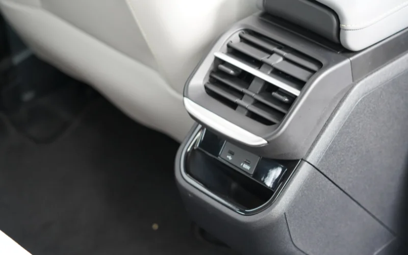 Sierra EV-Interior-28