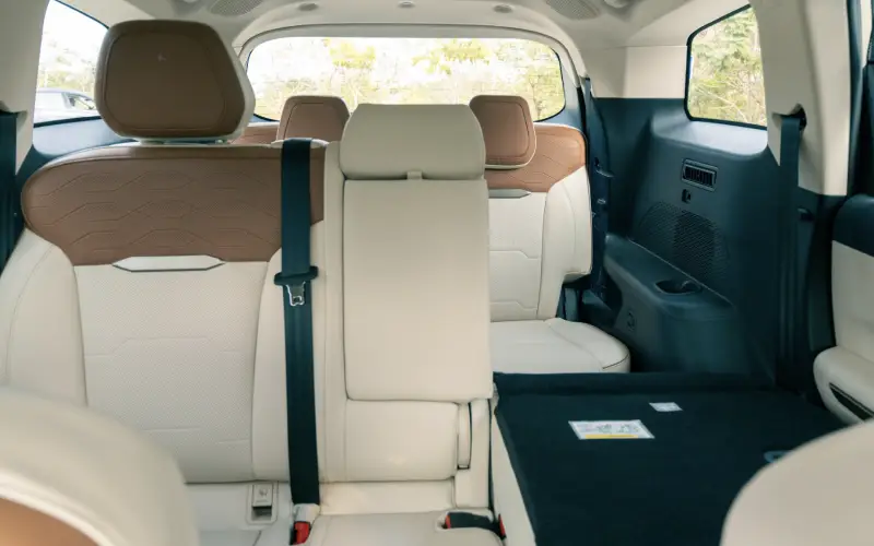XUV 7XO-Interior-46