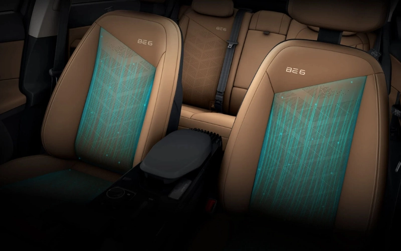 BE 6 Sporteq-Interior-35