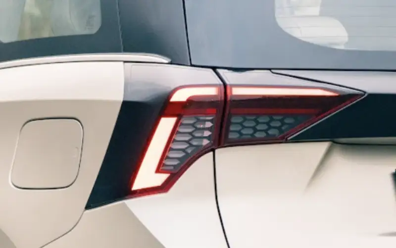 XUV 7XO-Exterior-69