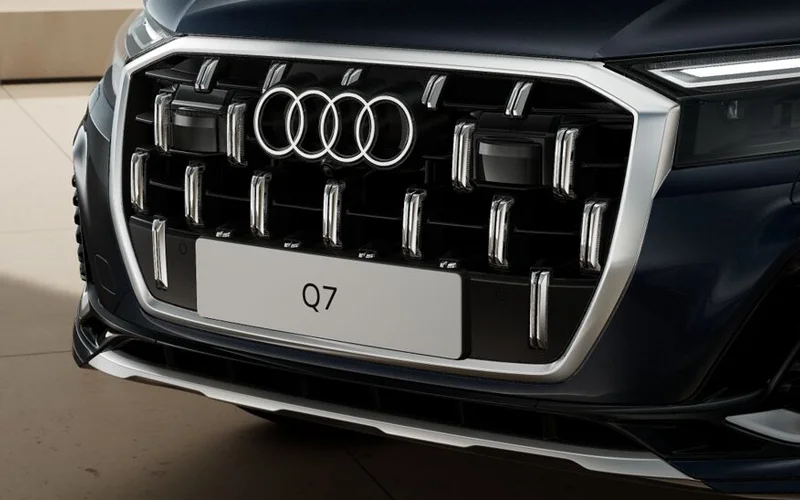 Q7-Exterior-23