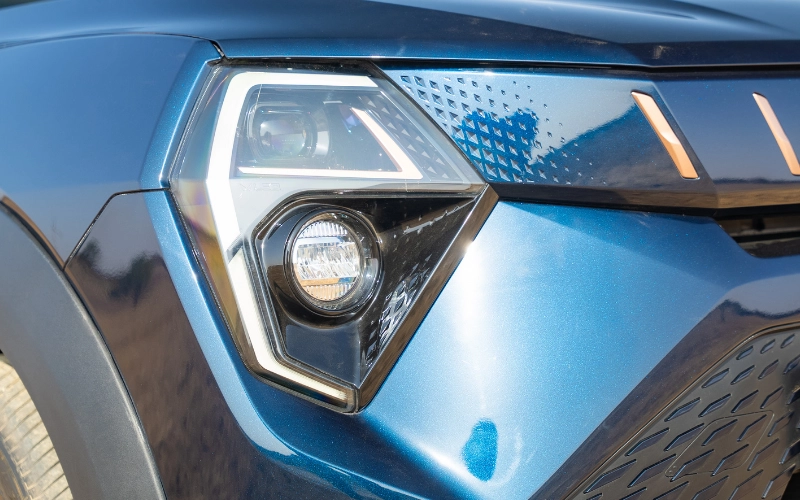 XUV 3XO EV-Exterior-41