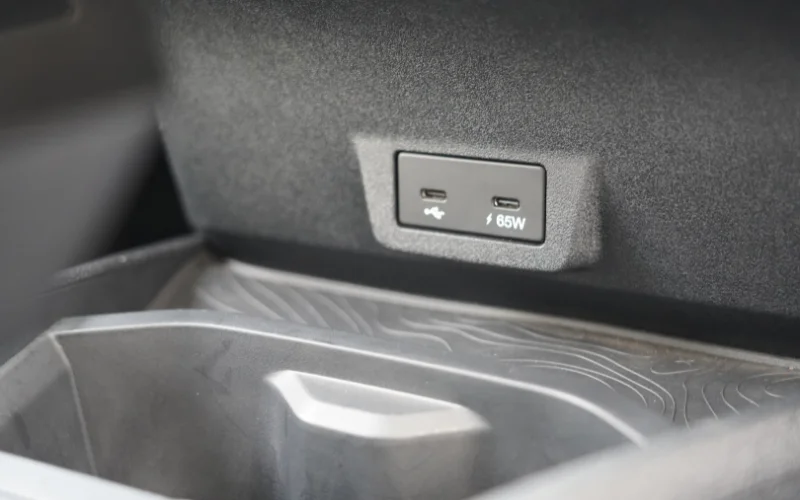 Sierra EV-Interior-99