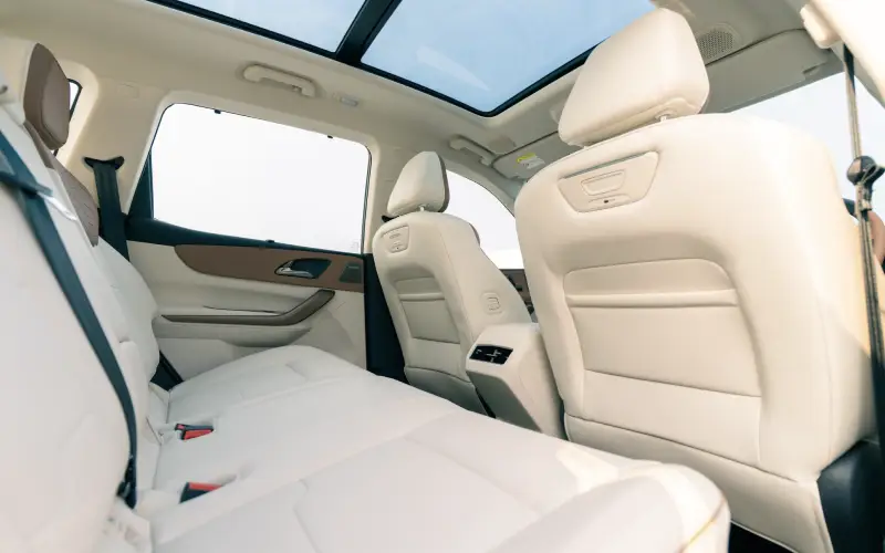 XUV 7XO-Interior-72