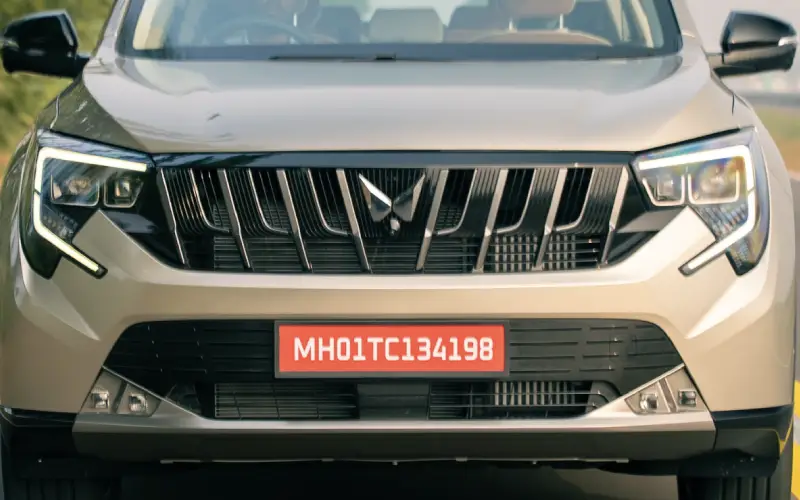 XUV 7XO-Exterior-31